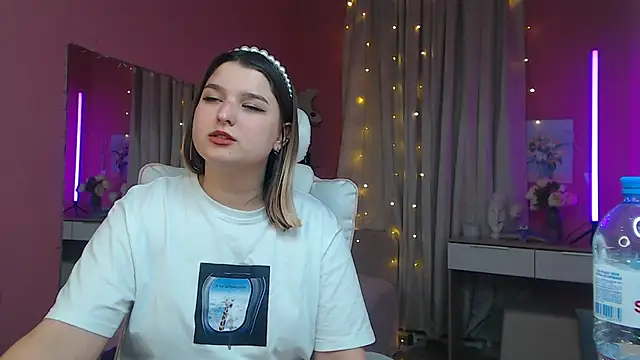 Jenny Smit online show from February 2025 06:04:02 PM