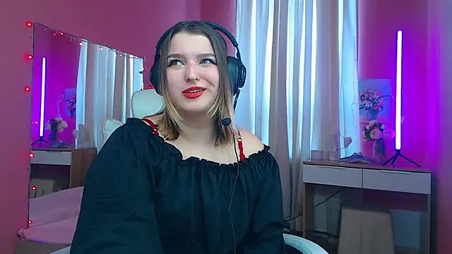 Jenny Smit online show from March 2025 10:33:02 AM