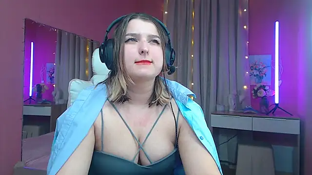 Jenny Smit online show from March 2025 01:46:01 PM