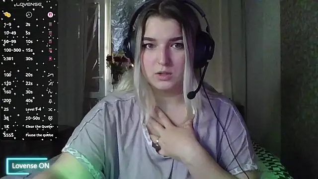 Jenny Smit online show from October 2025 02:01:02 AM