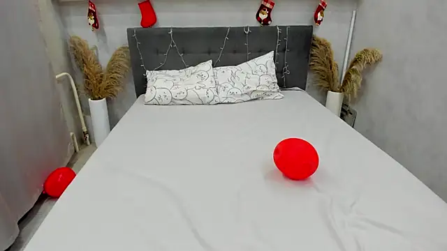 Snapshot of Jenny_Jimmy chatting on February 2026 01:12:01 AM Jenny Jimmy online show from February 2026 01:12:01 AM