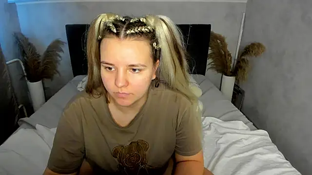 Snapshot of Jenny_Jimmy chatting on February 2026 06:26:01 AM Jenny Jimmy online show from February 2026 06:26:01 AM