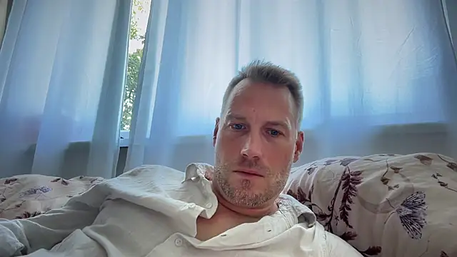 Christian87xxx online show from September 2025 09:42:02 AM