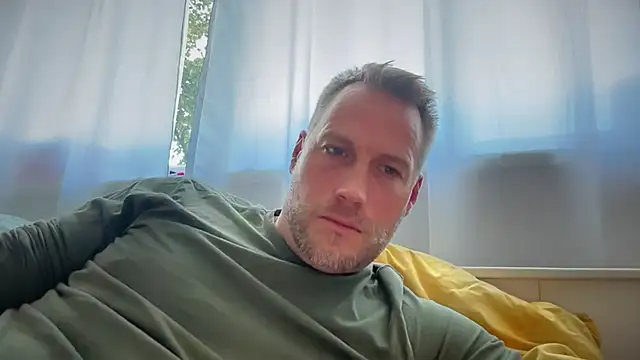 Christian87xxx online show from September 2025 03:24:01 PM