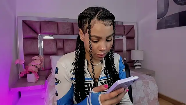 Snapshot of tamararose1 chatting on October 2025 10:19:01 PM tamararose1 online show from October 2025 10:19:01 PM