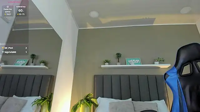 alessia leroy online show from April 2026 07:40:02 PM