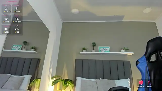 alessia leroy online show from April 2026 07:32:01 PM