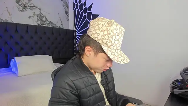 marcuscollins1  online show from March 2026 12:56:02 PM