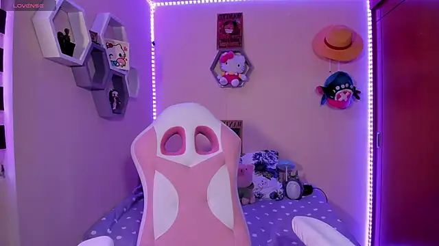 Snapshot of chloe_rockss_ chatting on February 2025 05:58:02 PM chloe rockss online show from February 2025 05:58:02 PM