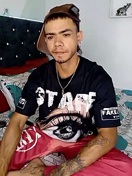 Niick01  online show from April 2026 07:37:01 PM