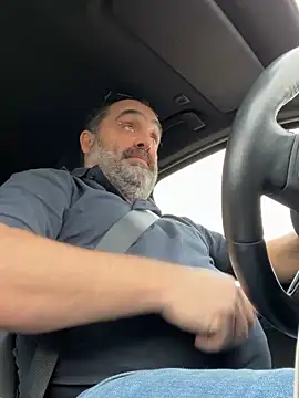 fuocovivo4 online show from February 2025 01:33:02 PM