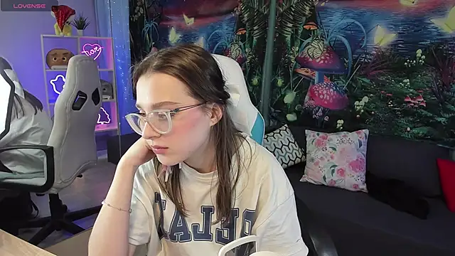 kaisajenner online show from February 2025 01:52:02 AM