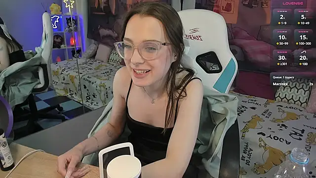 kaisajenner online show from February 2025 03:57:02 AM