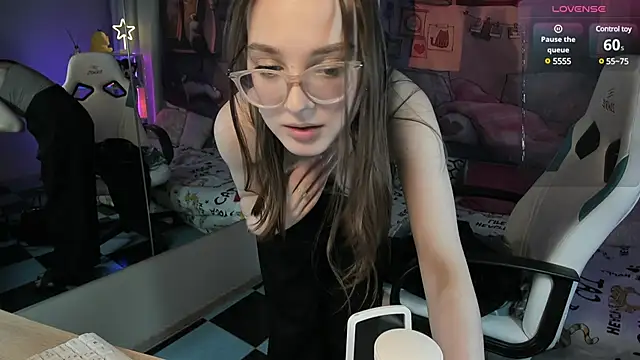 kaisajenner online show from February 2025 05:42:02 PM