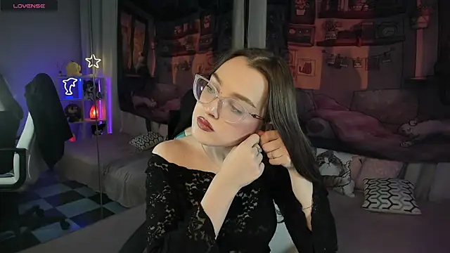 kaisajenner online show from March 2025 03:48:02 PM