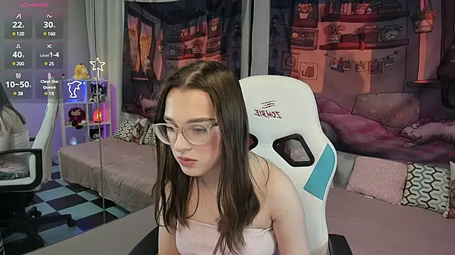 kaisajenner online show from March 2025 06:00:01 PM