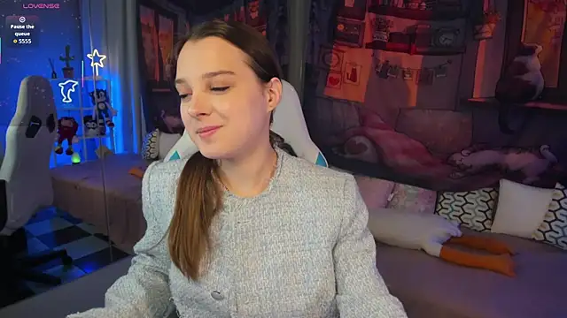 kaisajenner online show from November 2025 05:17:01 PM