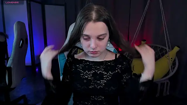 kaisajenner online show from December 2025 06:58:01 PM