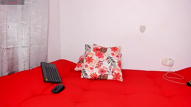 curly sweett1 online show from February 2025 03:21:01 PM