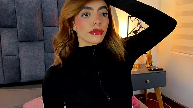 Snapshot of Violetta_Ficher chatting on July 2026 07:13:01 PM Violetta Ficher online show from July 2026 07:13:01 PM