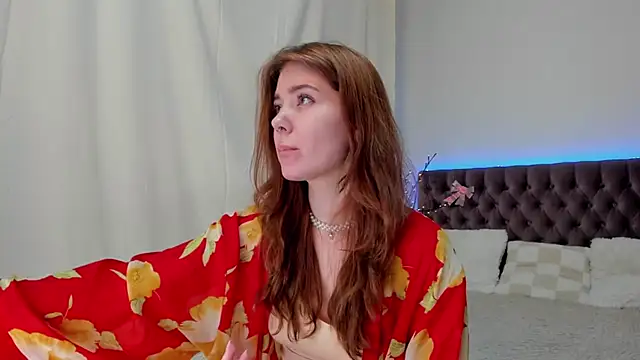 Snapshot of Ella_Mayers chatting on February 2025 03:04:02 AM Ella Mayers online show from February 2025 03:04:02 AM