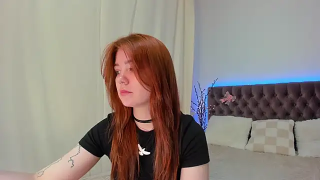 Snapshot of Ella_Mayers chatting on March 2025 12:41:01 AM Ella Mayers online show from March 2025 12:41:01 AM
