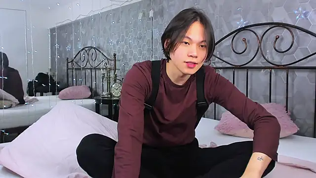 Snapshot of just_gay_ chatting on January 2025 08:43:01 AM just gay online show from January 2025 08:43:01 AM