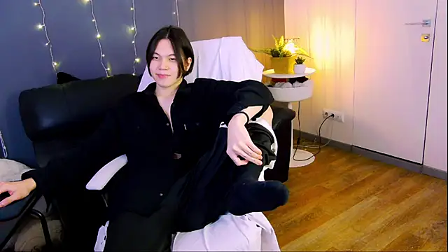 Snapshot of just_gay_ chatting on February 2025 04:14:01 PM just gay online show from February 2025 04:14:01 PM