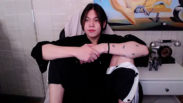 Snapshot of just_gay_ chatting on February 2025 01:32:01 PM just gay online show from February 2025 01:32:01 PM