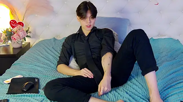 Snapshot of just_gay_ chatting on February 2025 04:33:02 PM just gay online show from February 2025 04:33:02 PM