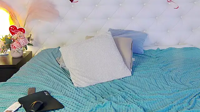 Snapshot of just_gay_ chatting on February 2025 07:38:01 PM just gay online show from February 2025 07:38:01 PM