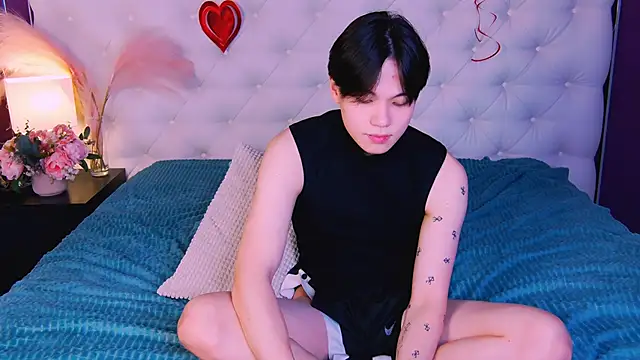 Snapshot of just_gay_ chatting on March 2025 11:33:01 AM just gay online show from March 2025 11:33:01 AM