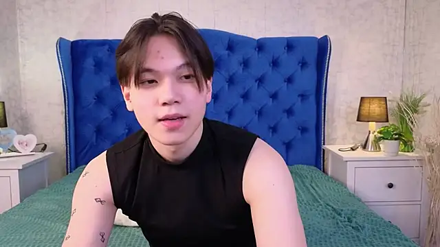 Snapshot of just_gay_ chatting on March 2025 11:31:02 PM just gay online show from March 2025 11:31:02 PM