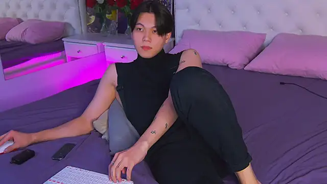 Snapshot of just_gay_ chatting on March 2025 01:35:02 AM just gay online show from March 2025 01:35:02 AM