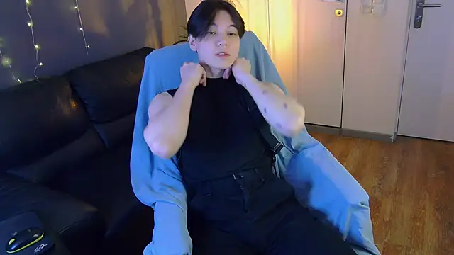 Snapshot of just_gay_ chatting on March 2025 01:23:02 PM just gay online show from March 2025 01:23:02 PM