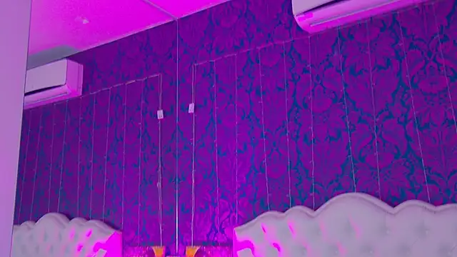 Snapshot of just_gay_ chatting on March 2025 11:16:01 PM just gay online show from March 2025 11:16:01 PM