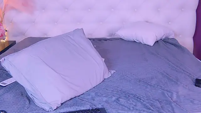 Snapshot of just_gay_ chatting on March 2025 07:38:01 PM just gay online show from March 2025 07:38:01 PM