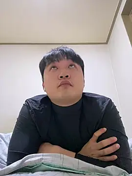 Snapshot of offwhite777 chatting on January 2025 01:56:02 PM offwhite777 online show from January 2025 01:56:02 PM