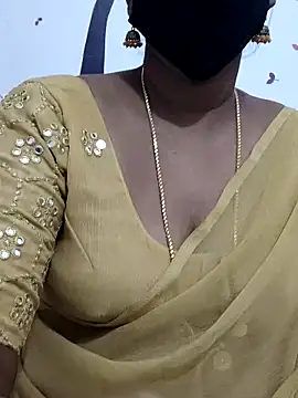 Snapshot of Tamil_Meera12 chatting on September 2025 06:28:02 AM Tamil Meera12 online show from September 2025 06:28:02 AM