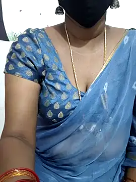 Snapshot of Tamil_Meera12 chatting on September 2025 06:57:02 PM Tamil Meera12 online show from September 2025 06:57:02 PM