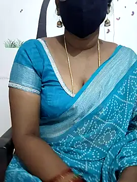 Snapshot of Tamil_Meera12 chatting on October 2025 06:56:02 AM Tamil Meera12 online show from October 2025 06:56:02 AM
