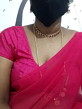 Snapshot of Tamil_Meera12 chatting on October 2025 06:23:01 AM Tamil Meera12 online show from October 2025 06:23:01 AM