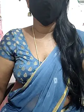 Snapshot of Tamil_Meera12 chatting on October 2025 06:52:01 PM Tamil Meera12 online show from October 2025 06:52:01 PM