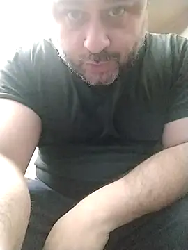 Snapshot of NAvoglia chatting on February 2025 08:31:01 PM NAvoglia online show from February 2025 08:31:01 PM