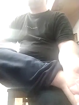 Snapshot of NAvoglia chatting on March 2025 02:13:01 PM NAvoglia online show from March 2025 02:13:01 PM