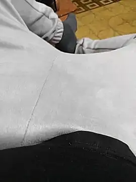 Snapshot of NAvoglia chatting on March 2025 01:01:01 AM NAvoglia online show from March 2025 01:01:01 AM