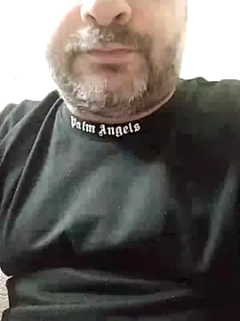 Snapshot of NAvoglia chatting on March 2025 12:32:01 AM NAvoglia online show from March 2025 12:32:01 AM