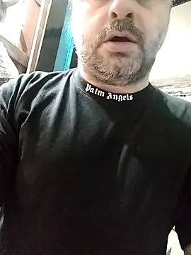 Snapshot of NAvoglia chatting on March 2025 03:35:01 PM NAvoglia online show from March 2025 03:35:01 PM