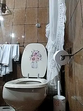 Snapshot of NAvoglia chatting on March 2025 10:47:01 PM NAvoglia online show from March 2025 10:47:01 PM