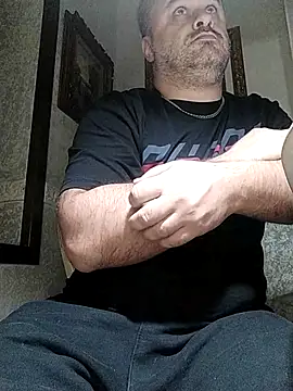 Snapshot of NAvoglia chatting on September 2025 07:40:02 PM NAvoglia online show from September 2025 07:40:02 PM